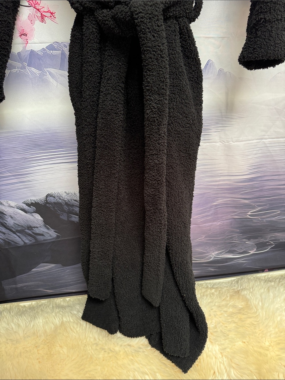 🤩NWT🫶LONG!Deep black VICTORIAS SECRET SOLD OUT Black Hooded Fuzzy robe w/Belt! - Picture 8 of 9